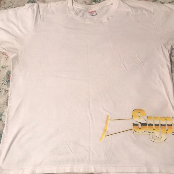 supreme gun tee